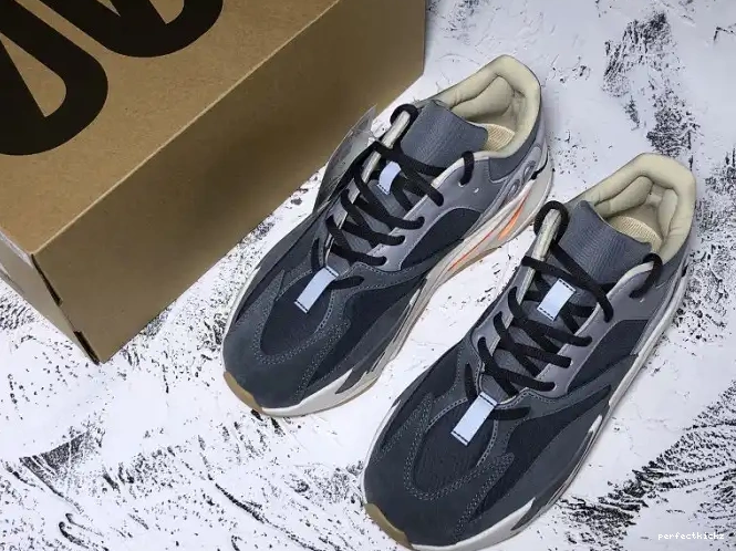 Adidas Boost 700 Yeezy FV9922 'Magnet' v2 0629